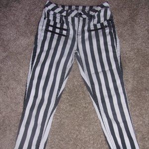 Hot Topic Denim Black & White Stripe Hi-Rise Super Skinny Jeans